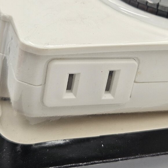 Lot Of 2 New Living Solutions Dual Outlet 24 Hour Timer For 2 Prong Plug Outlet - Picture 5 of 6